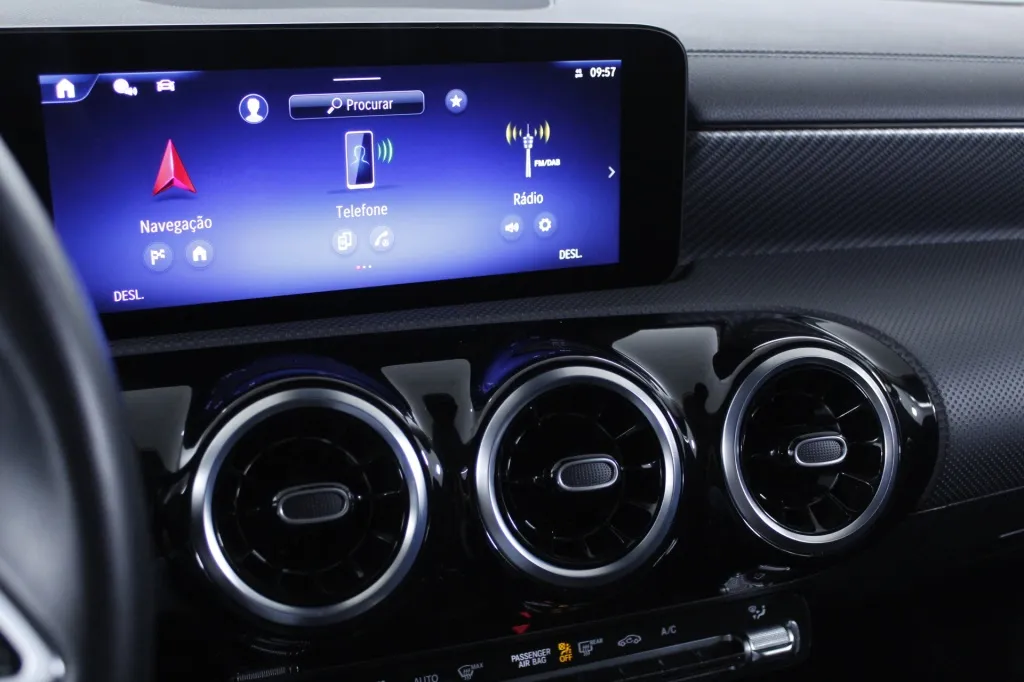Mercedes-Benz Classe CLA - 180