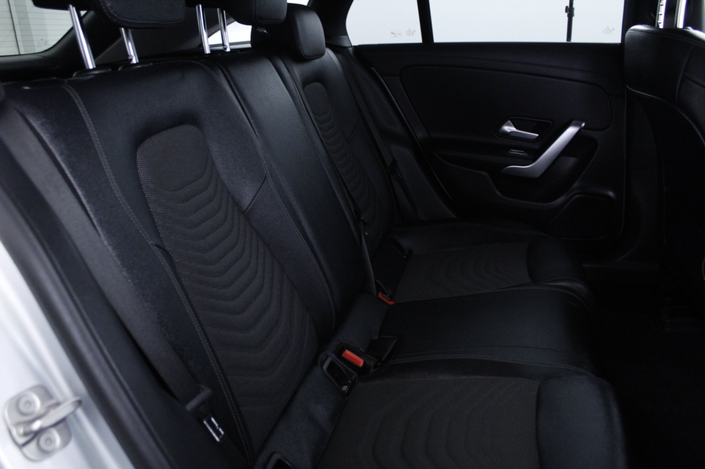 Mercedes-Benz Classe CLA - 180