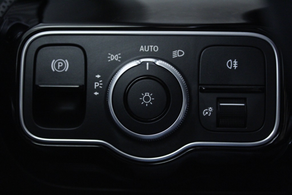 Mercedes-Benz Classe CLA - 180