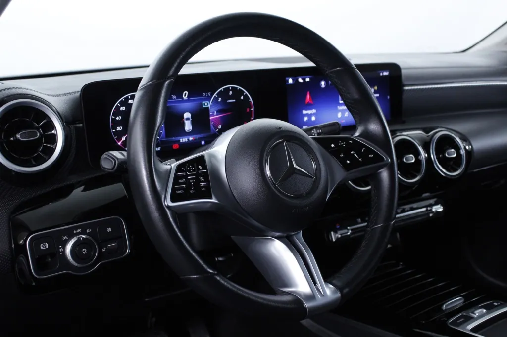 Mercedes-Benz Classe CLA - 180