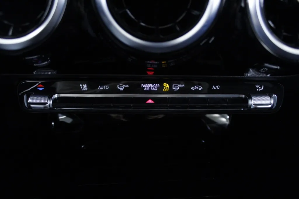 Mercedes-Benz Classe CLA - 180