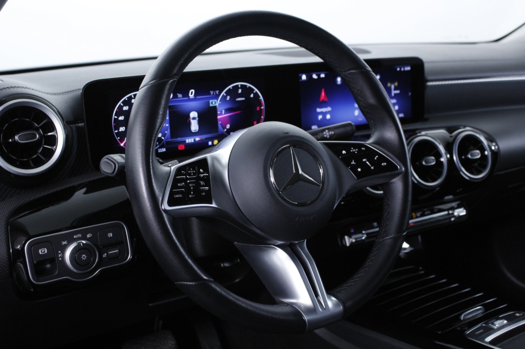 Mercedes-Benz Classe CLA - 180