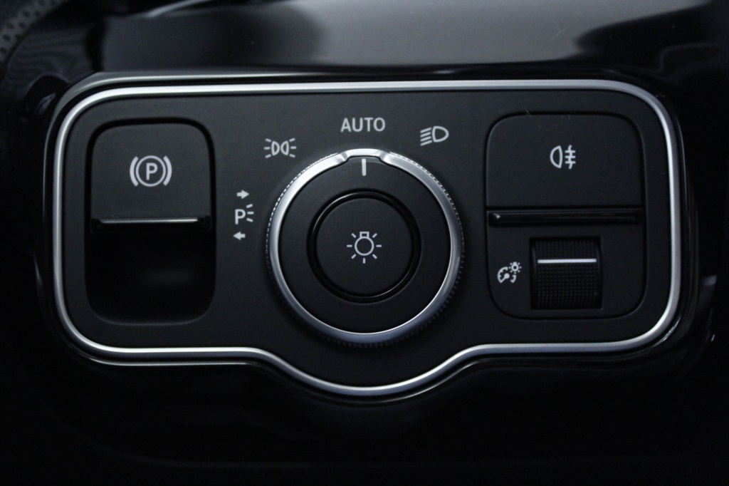 Mercedes-Benz Classe CLA - 180