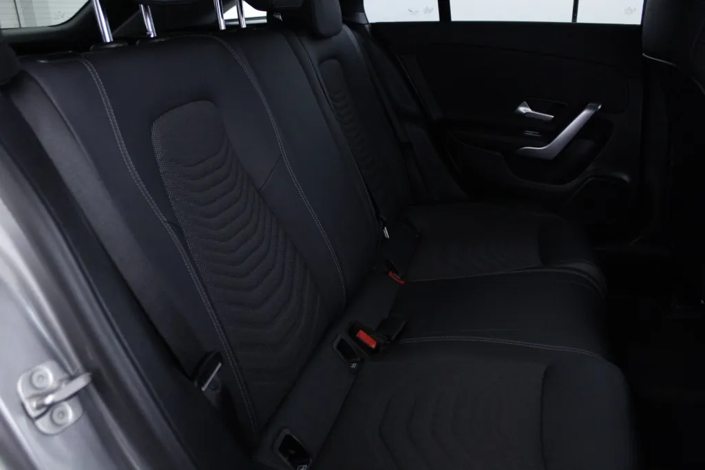 Mercedes-Benz Classe CLA - 180