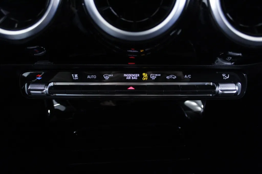 Mercedes-Benz Classe CLA - 180
