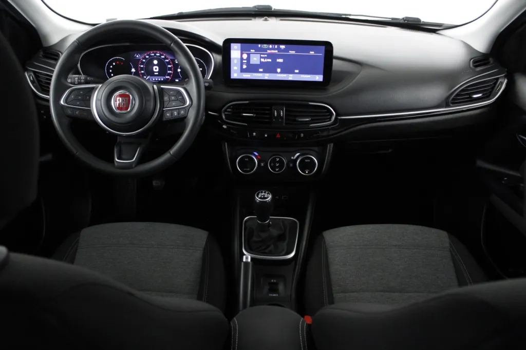 Fiat Tipo Station Wagon Cross