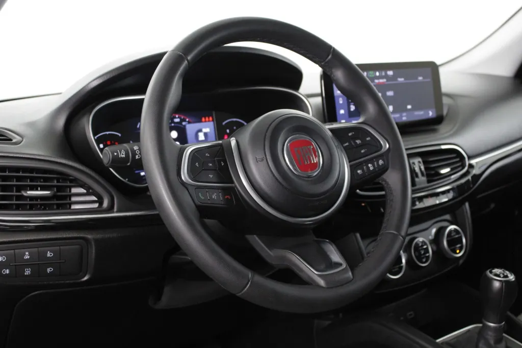 Fiat Tipo Station Wagon Cross