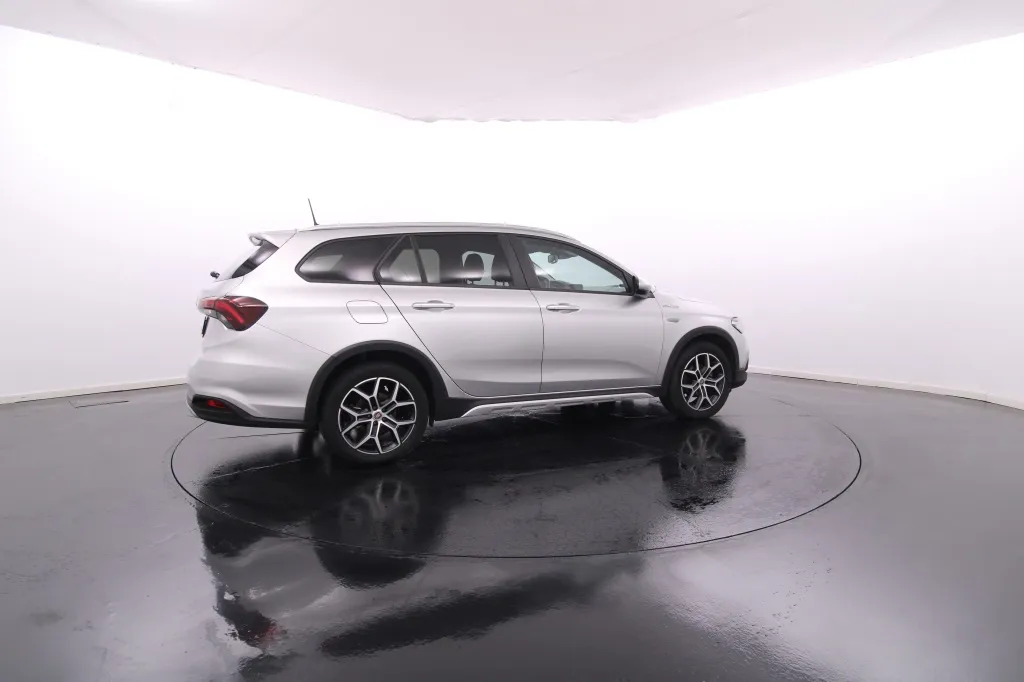Fiat Tipo Station Wagon Cross