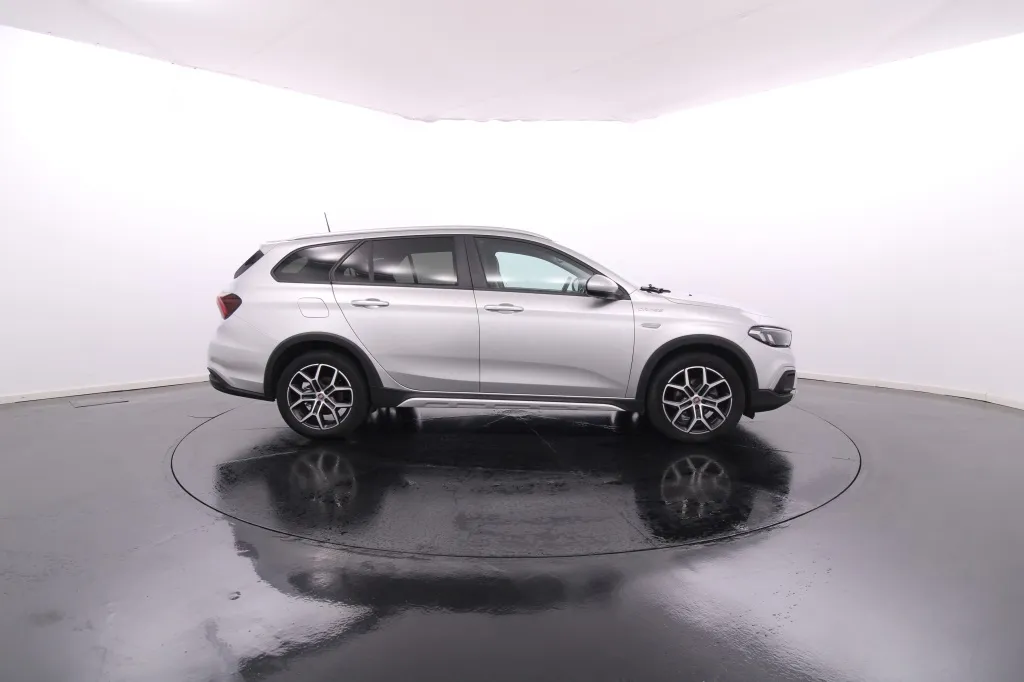 Fiat Tipo Station Wagon Cross
