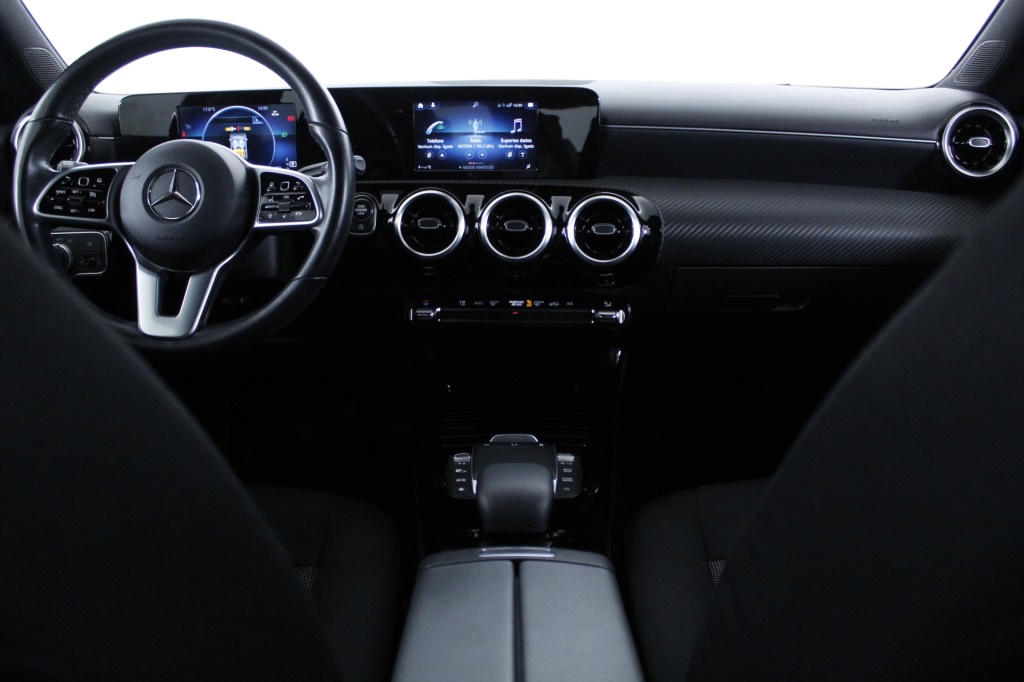 Mercedes-Benz Classe CLA - 180