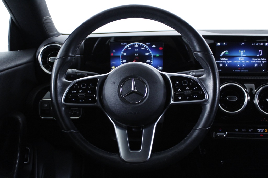 Mercedes-Benz Classe CLA - 180