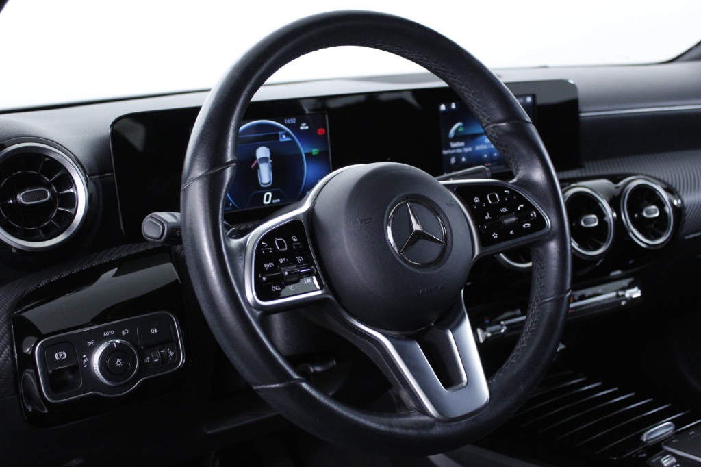 Mercedes-Benz Classe CLA - 180