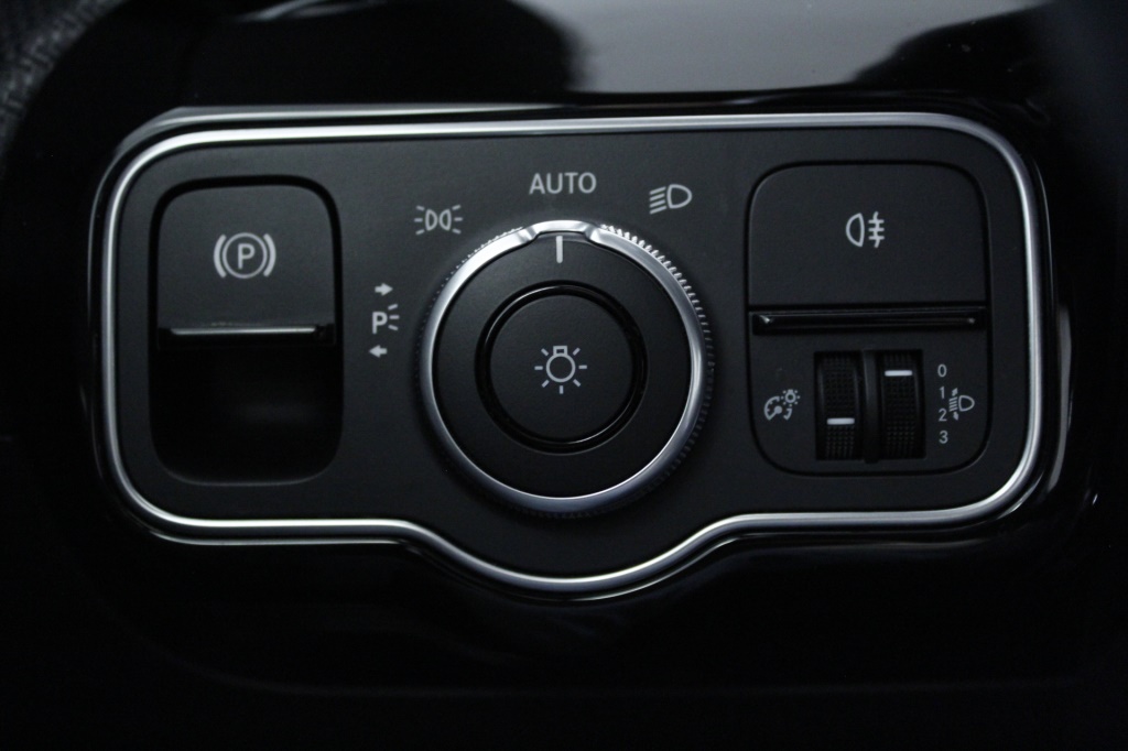 Mercedes-Benz Classe CLA - 180