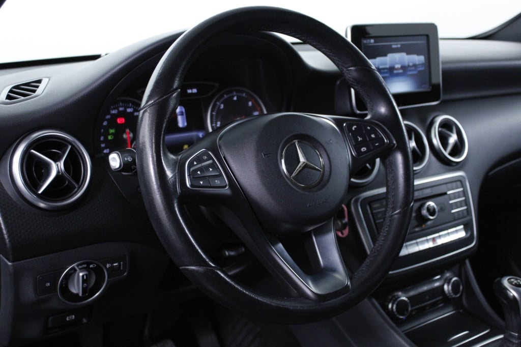 Mercedes-Benz Classe A - 180