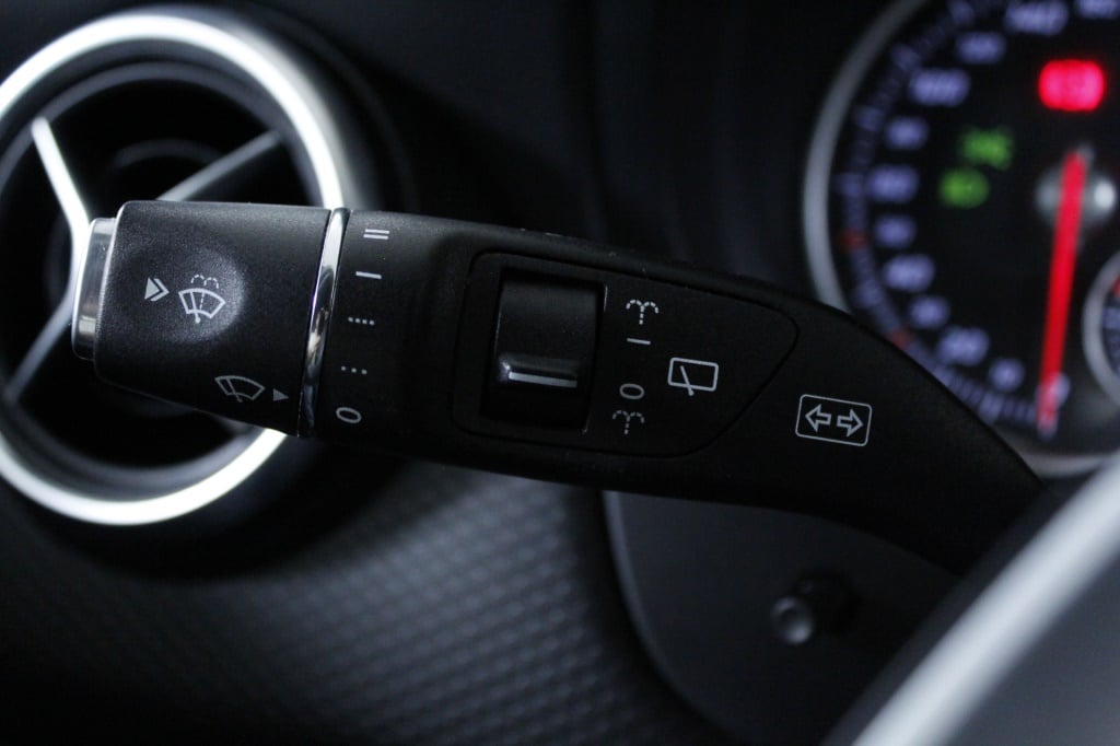 Mercedes-Benz Classe A - 180