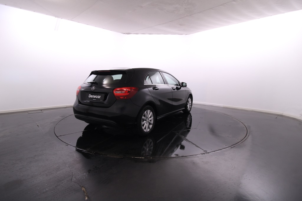 Mercedes-Benz Classe A - 180