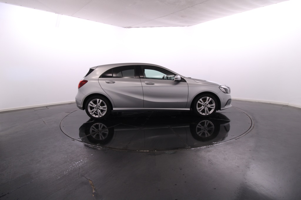 Mercedes-Benz Classe A - 200