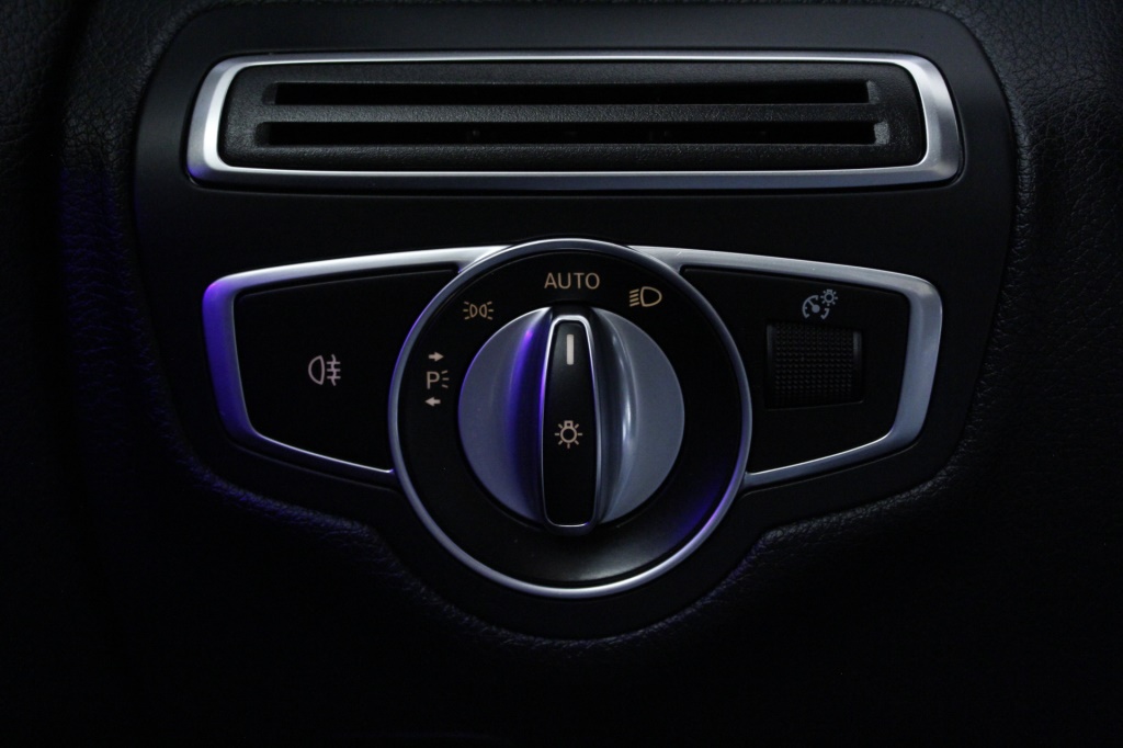 Mercedes-Benz Classe C - 220