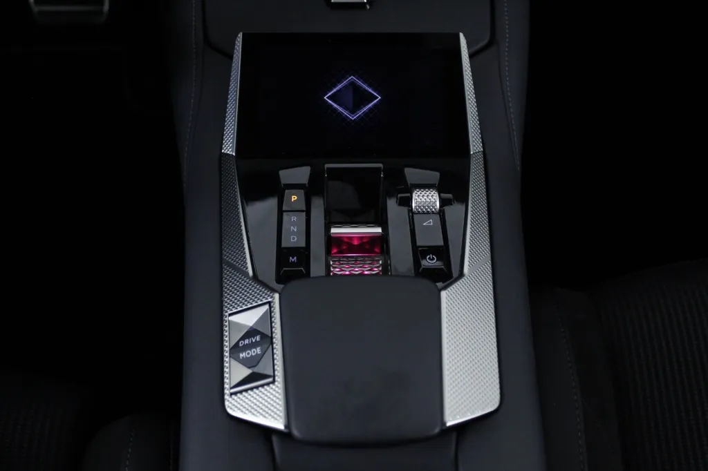 DS DS4