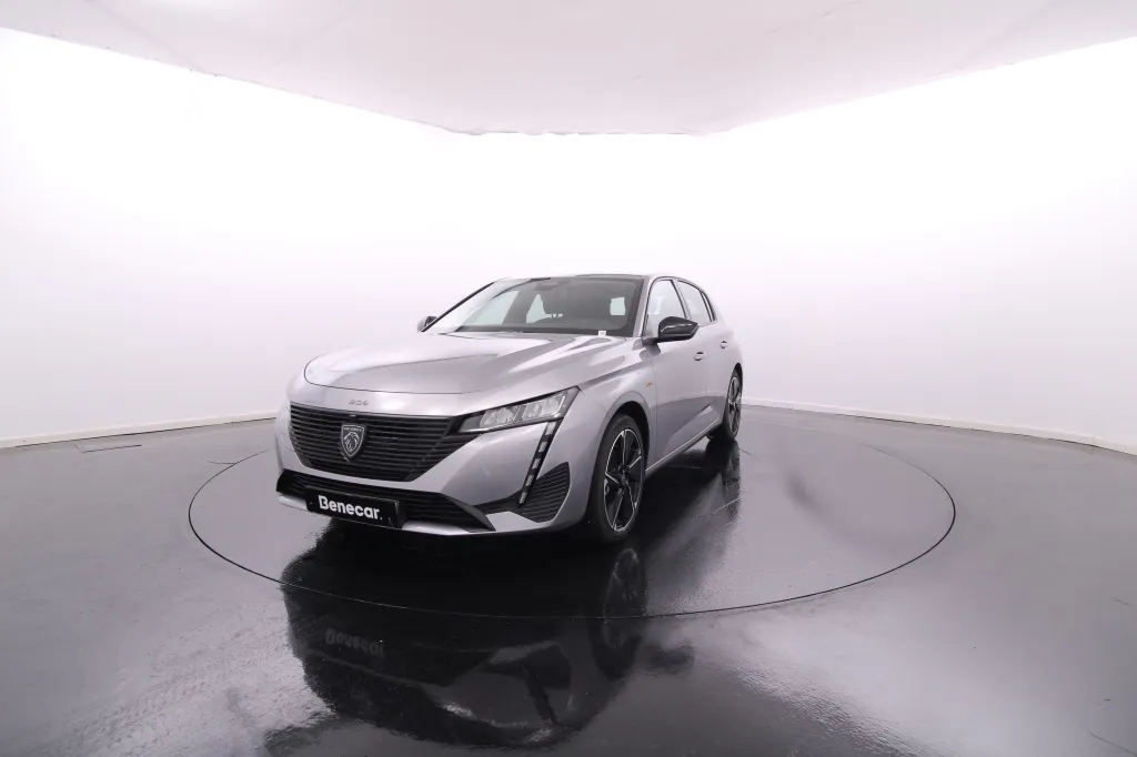 Peugeot e-308