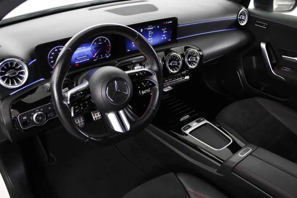 Mercedes-Benz Classe A - 180