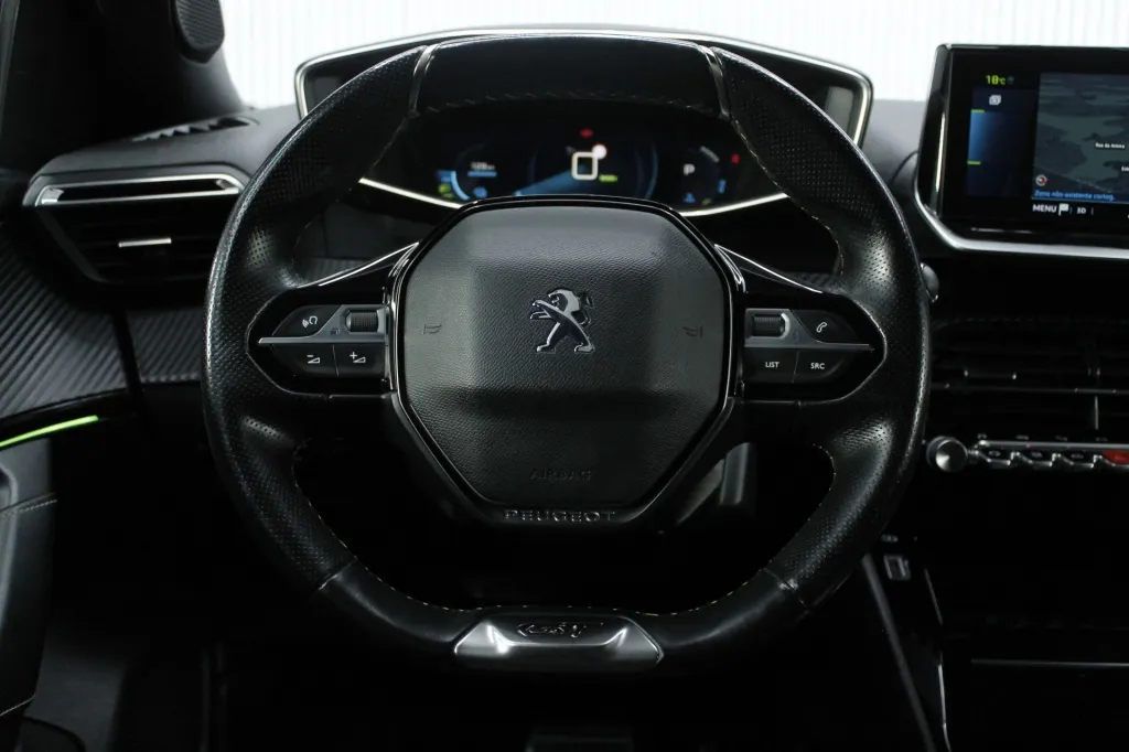 Peugeot e-2008
