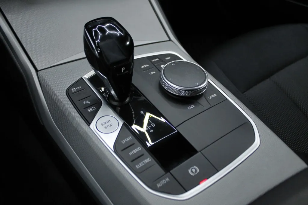 BMW Serie 3 - 330e