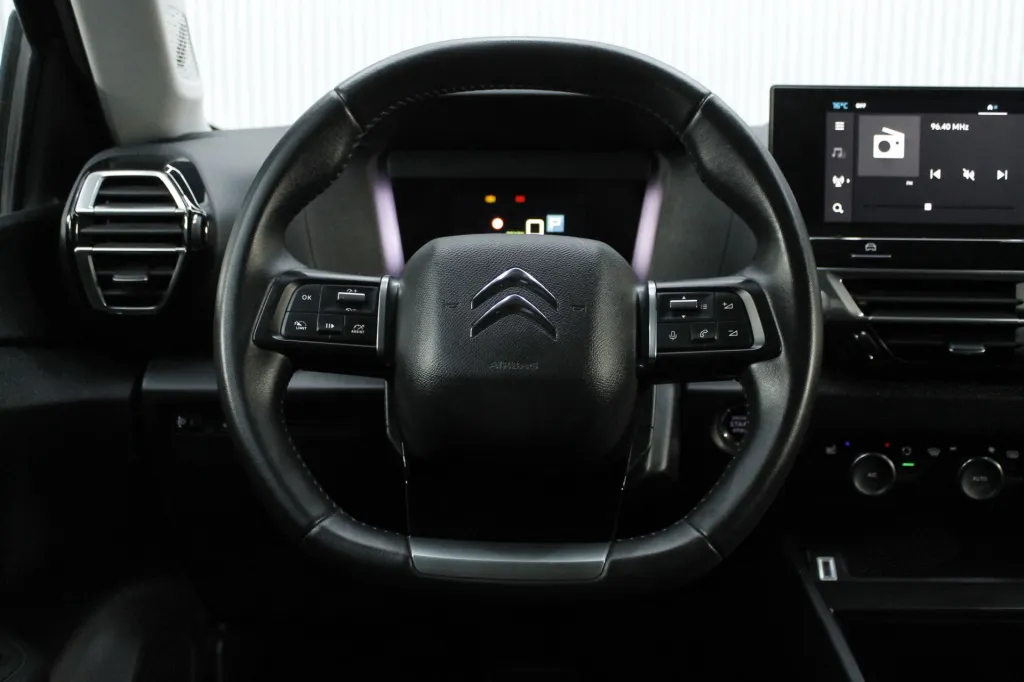Citroen e-C4X