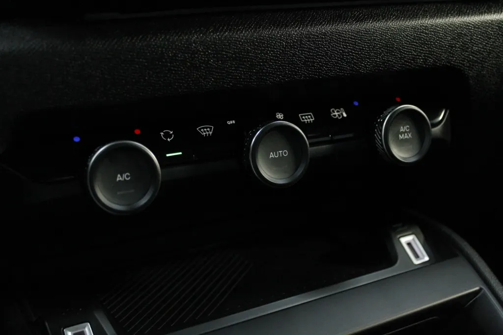 Citroen e-C4X