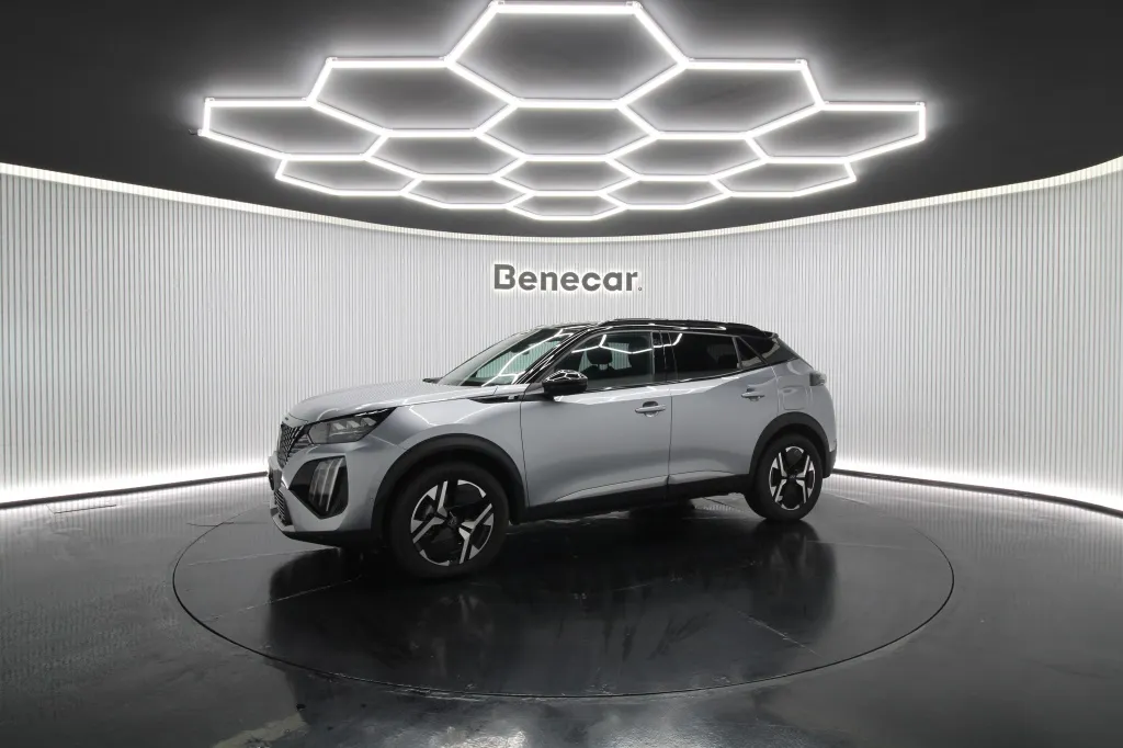 Peugeot e-2008