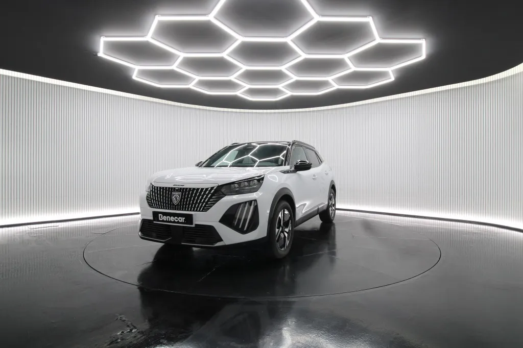 Peugeot e-2008