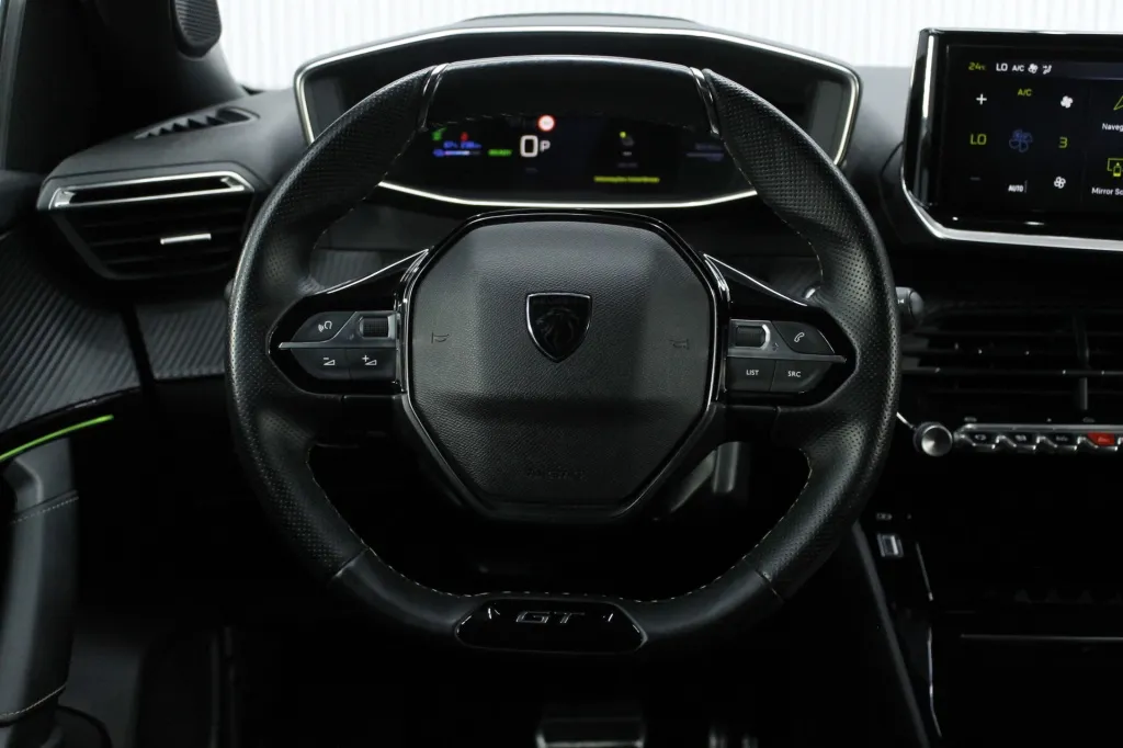 Peugeot e-2008