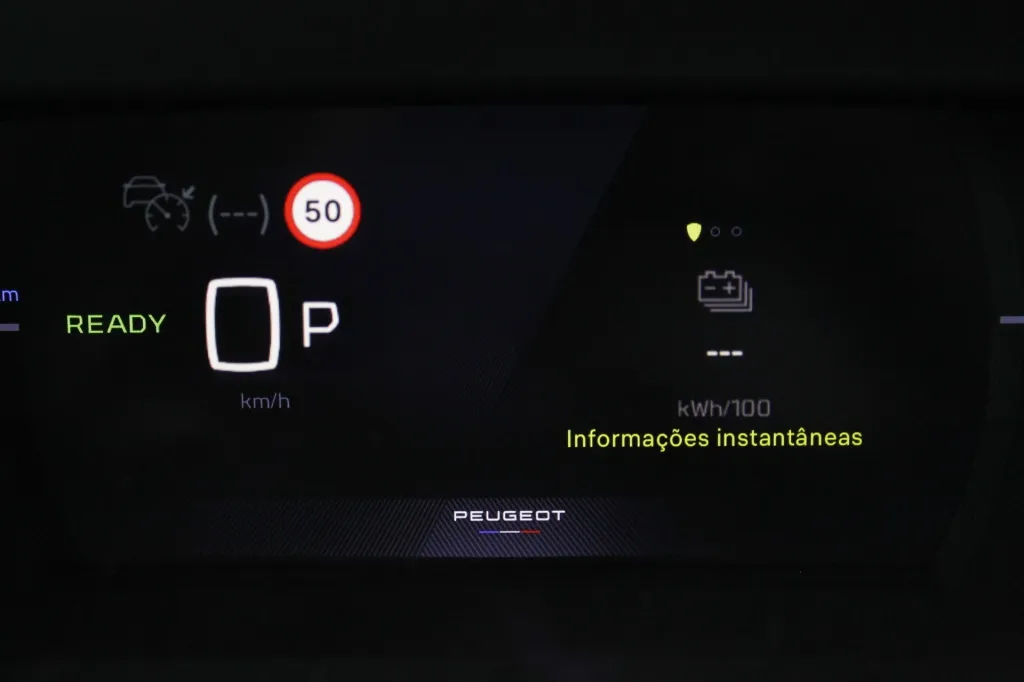 Peugeot e-2008