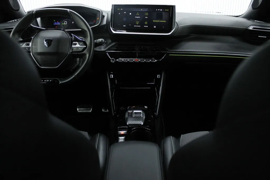 Peugeot e-2008