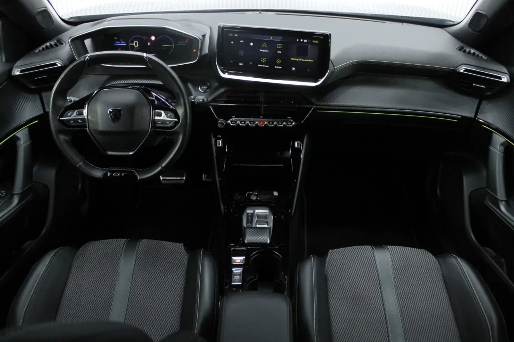 Peugeot e-2008
