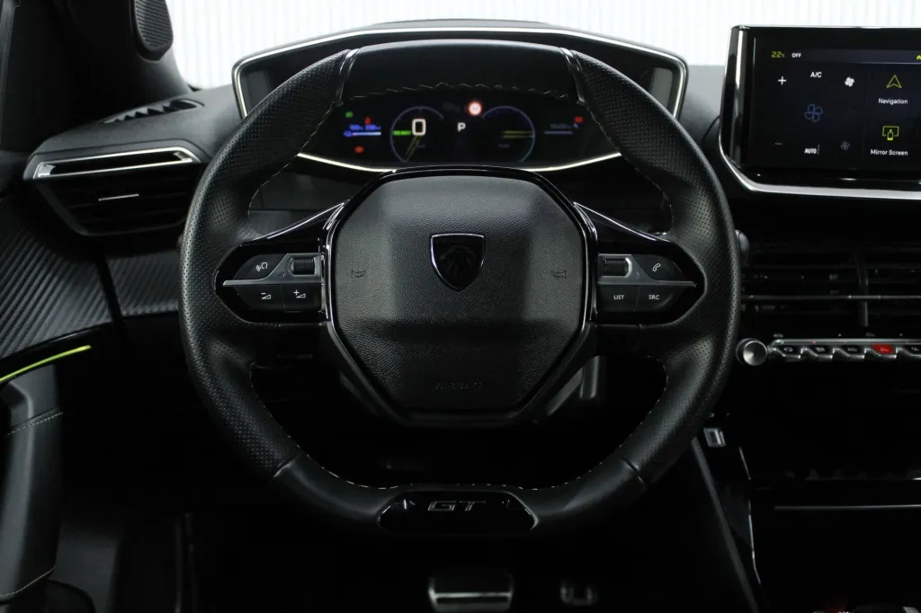 Peugeot e-2008