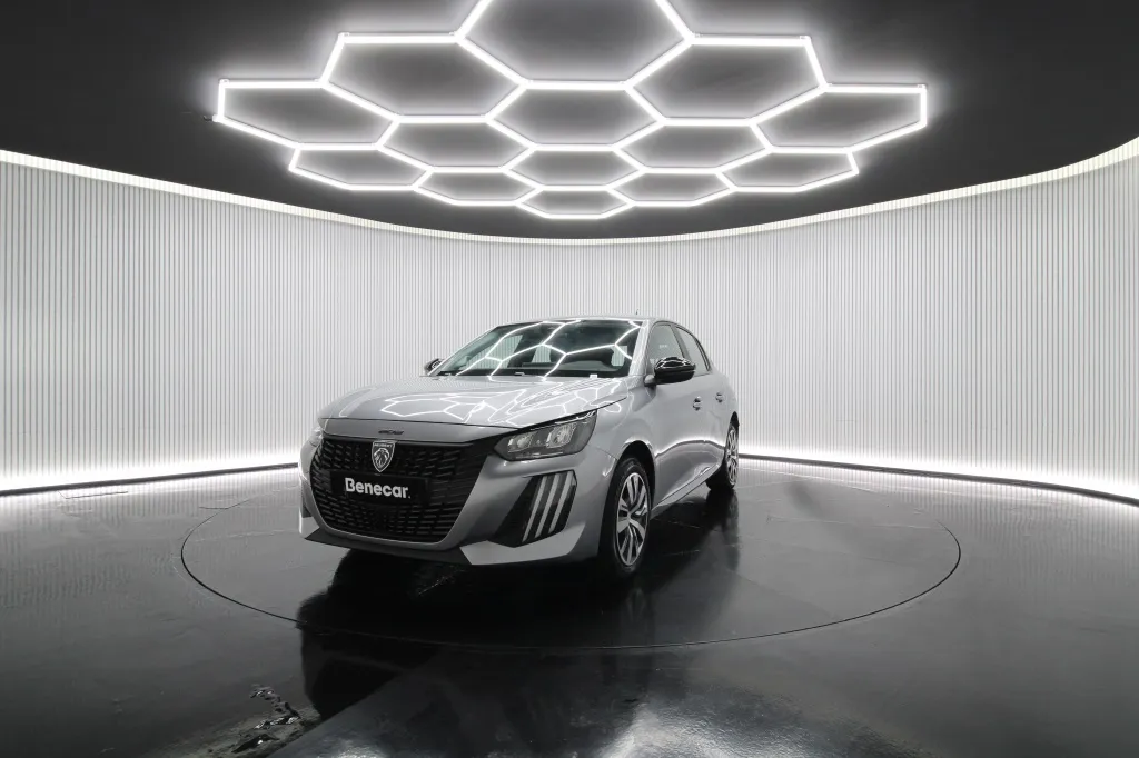 Peugeot e-208