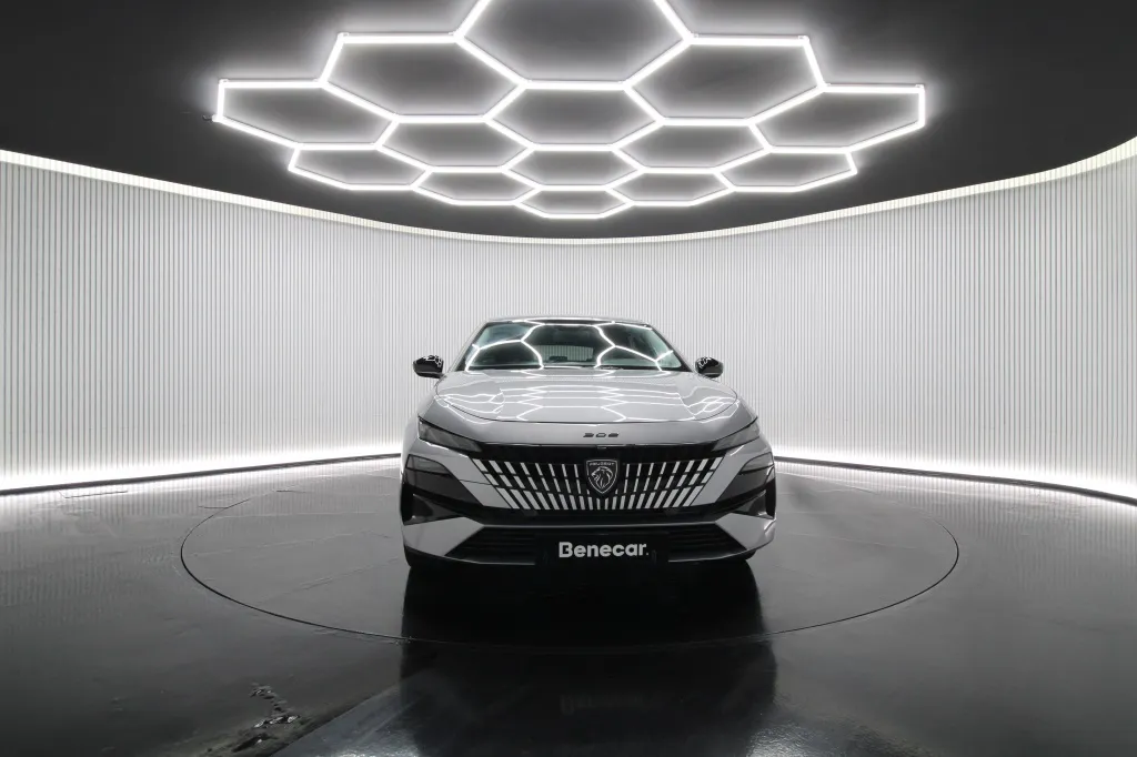 Peugeot e-308 SW