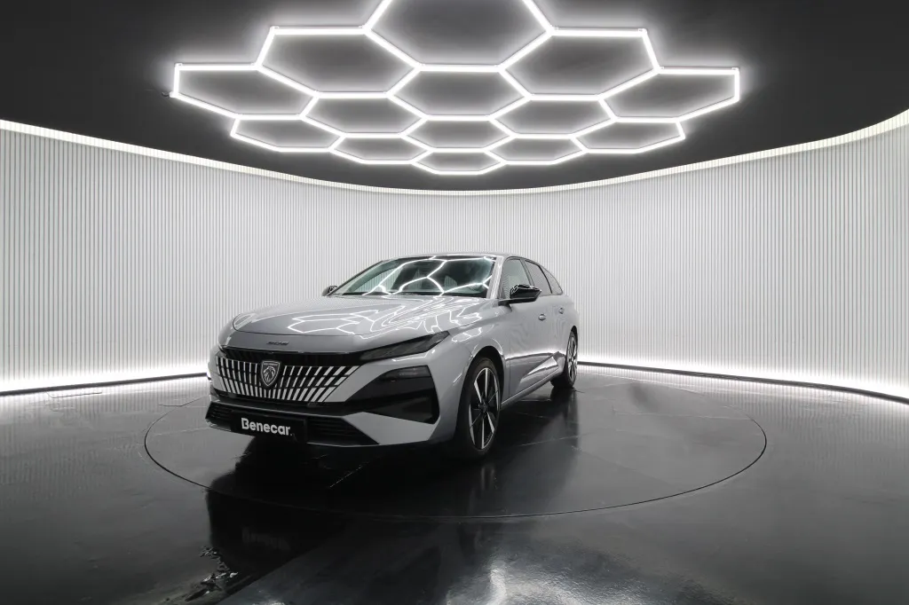 Peugeot e-308 SW
