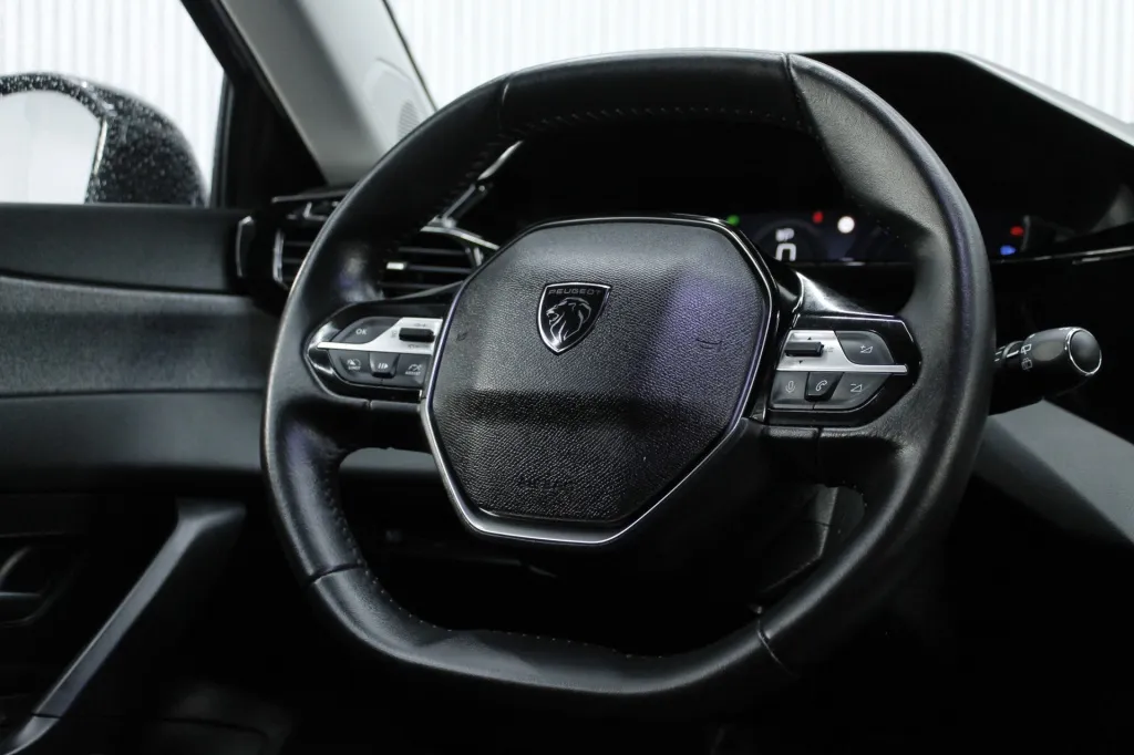 Peugeot e-308 SW