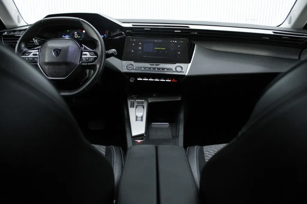 Peugeot e-308 SW