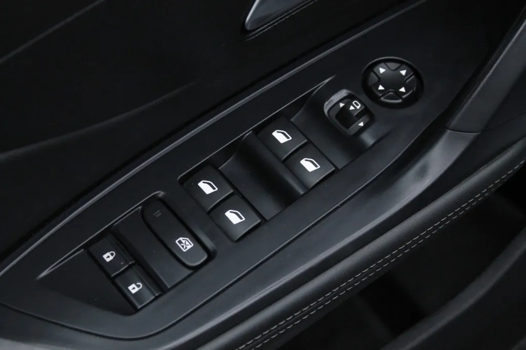 Peugeot e-308 SW