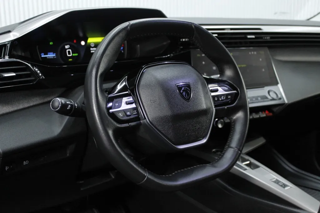 Peugeot e-308 SW