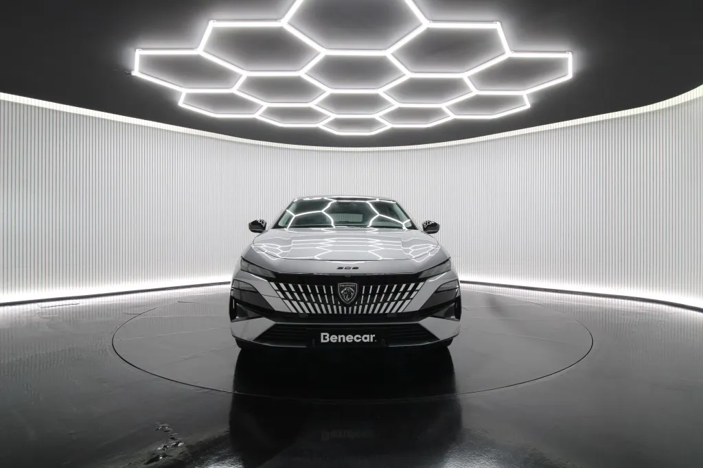 Peugeot e-308 SW