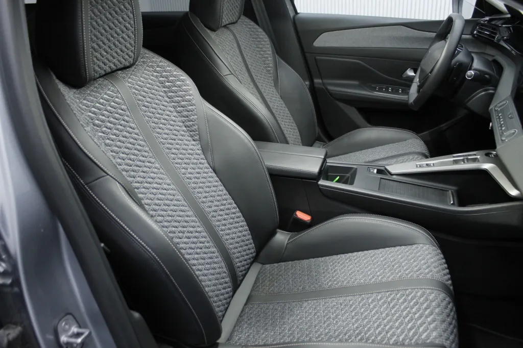 Peugeot e-308 SW