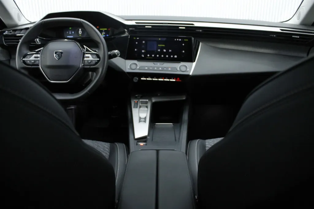 Peugeot e-308 SW