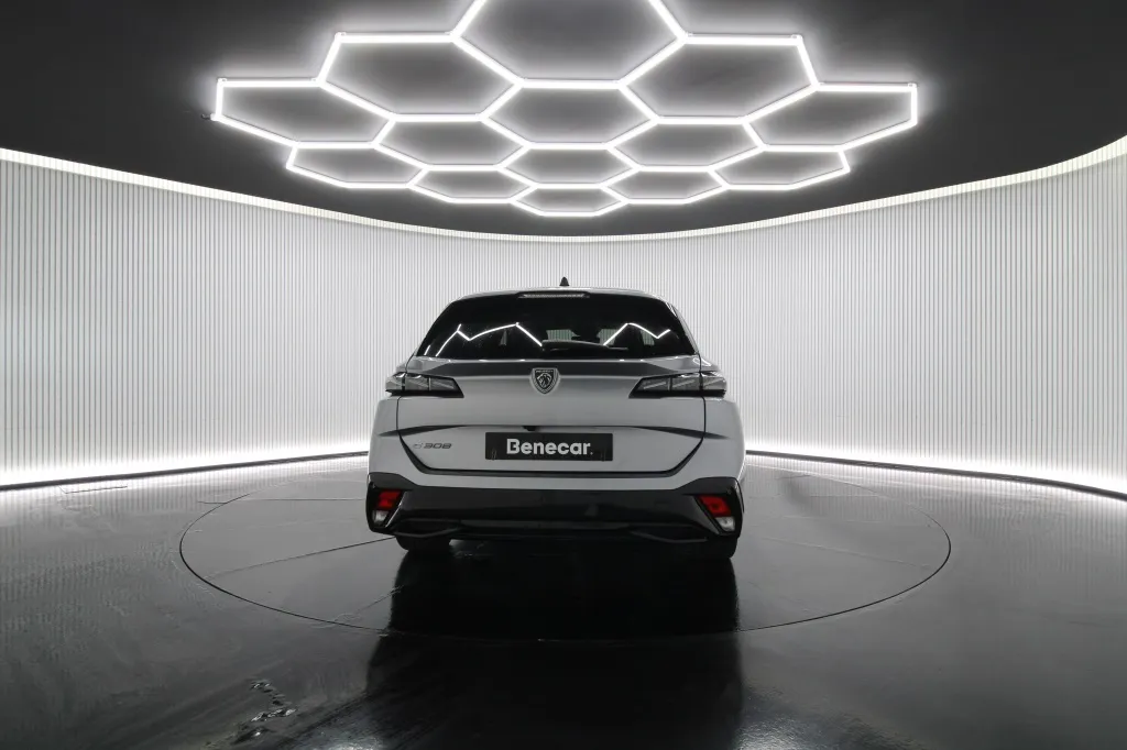 Peugeot e-308 SW