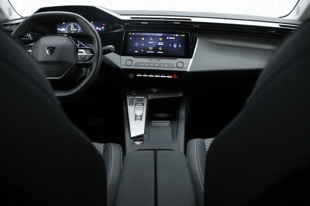 Peugeot e-308 SW