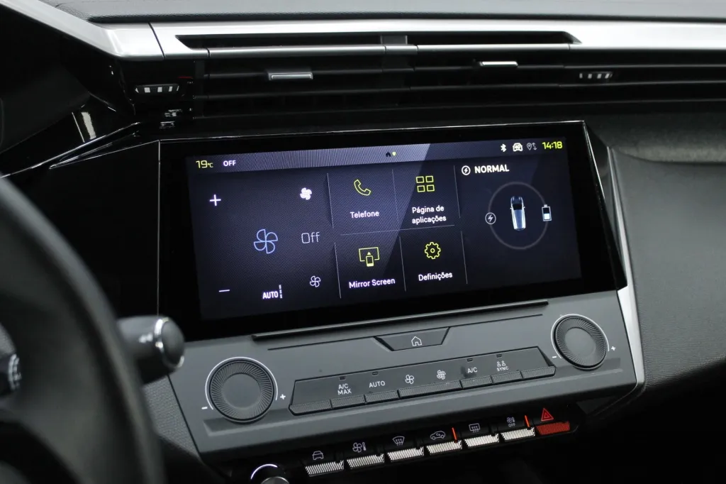 Peugeot e-308 SW