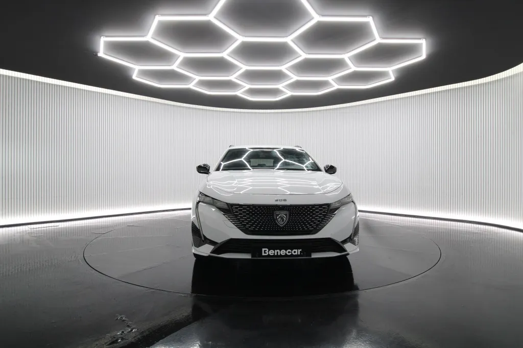 Peugeot e-308 SW